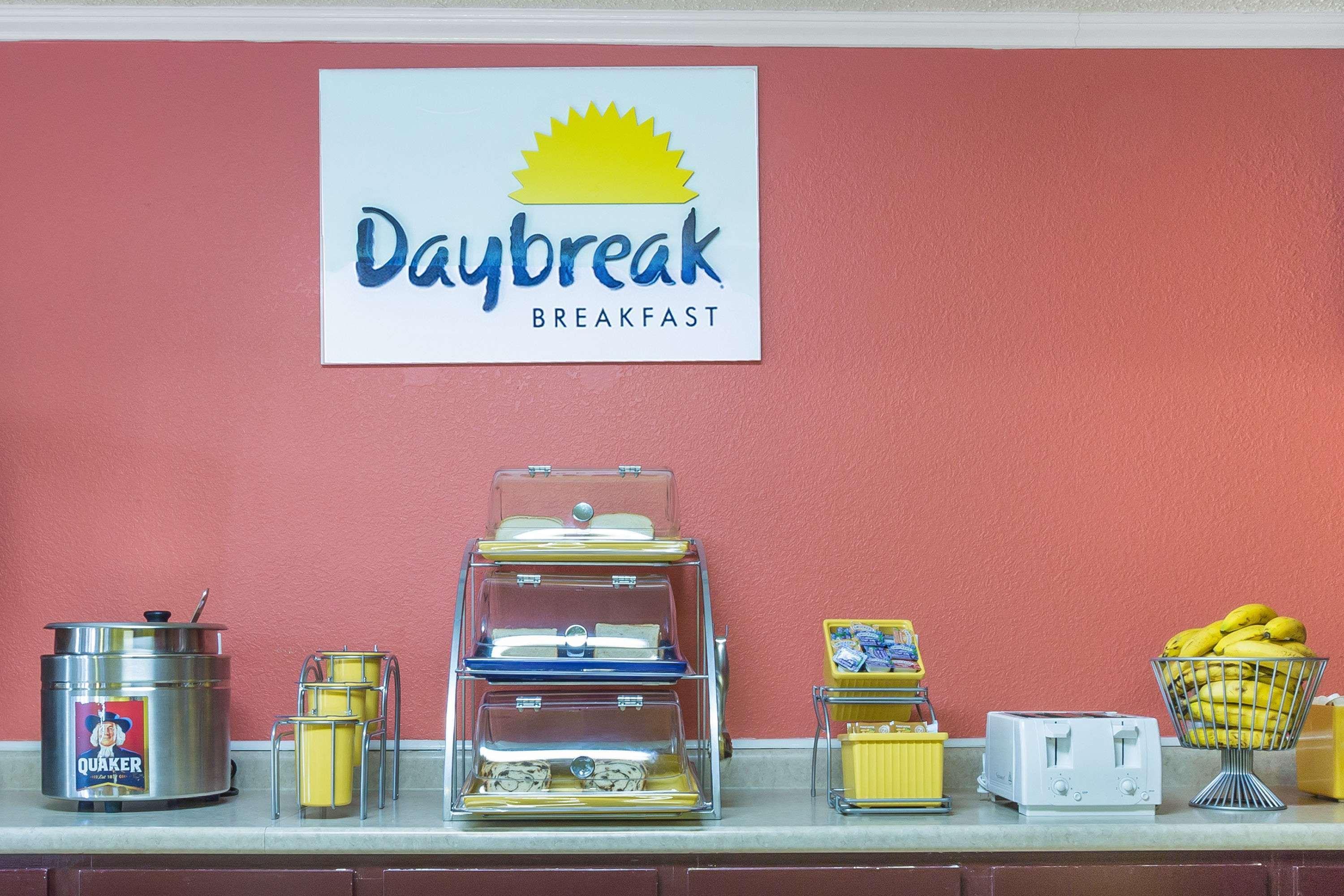 Days Inn By Wyndham Ashland Esterno foto
